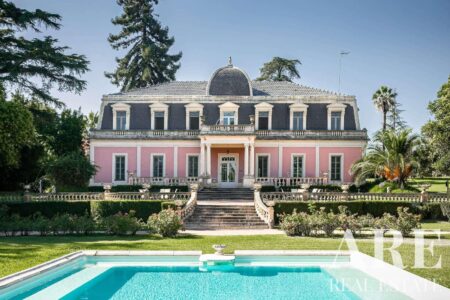 Mansion for sale in Elvas