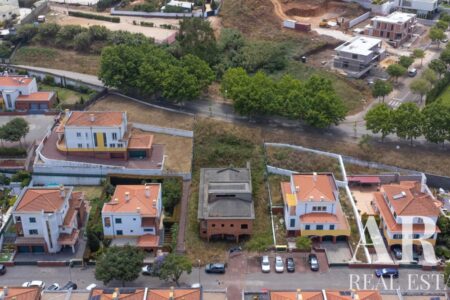 Villa for sale in Barcarena, Oeiras