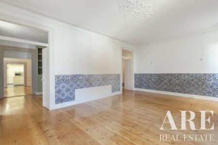 Apartment for sale in Misericórdia, Lisbon