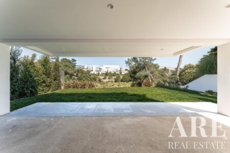 Villa for sale in Estoril, Cascais