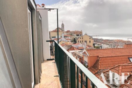 Apartment for sale in Santa Catarina, Lisbon